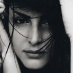 Mandana Karimi Instagram - Innocent.... 🖤