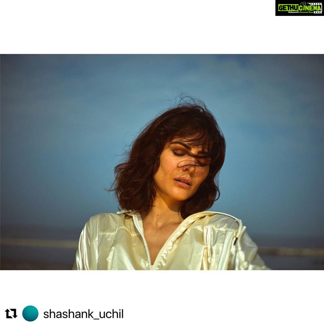 Mandana Karimi Instagram - YELLOW HAZE Photographed by @shashank_uchil Stylist - @moonlit_ice Beauty by @divyashetty_ Assisted by @roshan_jadhav2390 #fashion #fashionphotography #editorial #simplefits #photography #beauty #portraitphotography
