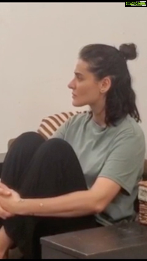 Mandana Karimi Instagram - Acting is doing and there is always more to do 🙃 Did 4 days workshop with @theactorstruth @sachdeva_saurabh_tat and shoot a very special audition with A team 🤩 @lil_vish @arunnirvana @_atulahlawat_ @priyanka_devs 🙌🏻♥️