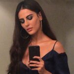 Mandana Karimi Instagram - By “ Parvin Jahanbani “ I am a woman Who has not buried love alive in her body The desert that screams: Rain on me. My heart is heavy I am a woman Banished from the abode of the gods. Let the green-tongued ones of unknown love Reproach Raba’a and Forugh. Women who Love the raw passion of love Women who, with their pains, cannot be confined Women who do not hide Their feelings in the corners of their scarves or behind their veils Or under the carpet. روز دختر مبارک ♥️