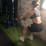 Mandana Karimi Instagram - Trying to motivate myself 🙄 Ugh #quarantine 🤮 YOU KILLING THE VIBE #mondaymotivation