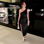 Mandana Karimi Instagram - Keep your face always toward the sunshine, and shadows will fall behind you." 🤍🧿 Mumbai - मुंबई