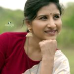 Mangli Instagram - Take Time to make your Soul Happy . . Costumes @ethnicdesigners8 Earrings @petalsbyswathi Pc @thiru_cinematography Ec @arettymittu68 . . #Mangli #Telangana #AndhraPradesh #FolkQueen #TelanganaSongs #janapadam #India #Savesoil #queen #Hyderabad #Banjara #MangliSinger #MangliSongs #Folk #insta #InstaReels #Traditional #DBoss #SarangaDariya