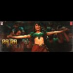 Mangli Instagram - Here's the Awaited Ra Ra Rakkamma Telugu Lyric Video Out Now Form Baadshah #KichchaSudeep's #VikrantRona Movie Thank 🙏🙏 for the Opportunity sir @b_ajaneesh All the best Entire Team of VIKRANTRONA 😎 FULL SONG LINK IN BIO 😊 @jacquelinef143 @anupsbhandari #Mangli #Telangana #AndhraPradesh #FolkQueen #TelanganaSongs #janapadam #India #Fashion #Beauty #queen #Hyderabad #Banjara #MangliSinger #MangliSongs #Folk #insta #InstaReels #Traditional #SarangaDariya