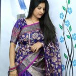 Mangli Instagram - Show your Indianness with a saree. Wear it to flaunt it. Oufit @manasa_fashionhub #manglisinger #mangli #saree #indian #indianness