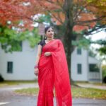 Mangli Instagram - If beauty was a garment, it would be a red saree ♥️♥️ . . . . Costume @sarz._.13 Jewellery @jewelleryatwholesale . . . . #Mangli #Telangana #FolkQueen #TelanganaSongs #janapadam #India #queen #Hyderabad #Banjara #MangliSinger #MangliSongs #Folk #insta #InstaReels #Traditional #SarangaDariya #Tollywood