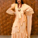 Mangli Instagram - You have a more interesting life if you wear impressive clothes. Outfit : @dahlia_label Jewellery : @jewelleryatwholesale #Mangli #Telangana #AndhraPradesh #FolkQueen #TelanganaSongs #janapadam #India #Fashion #Beauty #queen #Hyderabad #Banjara #MangliSinger #MangliSongs #Folk #insta #InstaReels #Traditional #DBoss #SarangaDariya