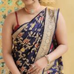 Manisha Eerabathini Instagram - Okay this was the softest and most flattering benaras saree I have ever worn 😍🌹 Saree: @aariah_by_sabbineni @hsabbineni Photographer: @lakshmikanthyeluguri MUA: @maskmakeupartist Hyderabad