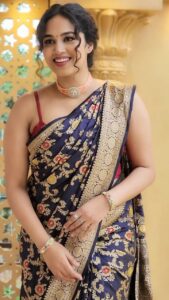 Manisha Eerabathini Instagram - Okay this was the softest and most flattering benaras saree I have ever worn 😍🌹 Saree: @aariah_by_sabbineni @hsabbineni Photographer: @lakshmikanthyeluguri MUA: @maskmakeupartist Hyderabad