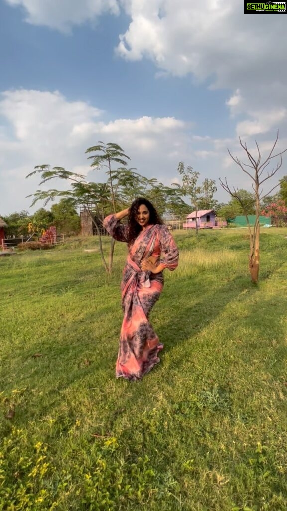 Manisha Eerabathini Instagram - ✨👕 🔪 👨🏾 🕶 👀 🙈🙊 Styling & Video: @navya.marouthu Hyderabad