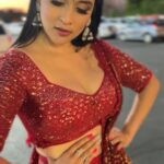 Mannara Instagram - #Chicago weekends and I finally dance down 💃 ❤️ Outfit : @jade_bymk Showstopper for @raazcouture @ghazala.khan.raaz