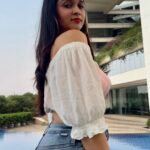 Mannara Instagram -