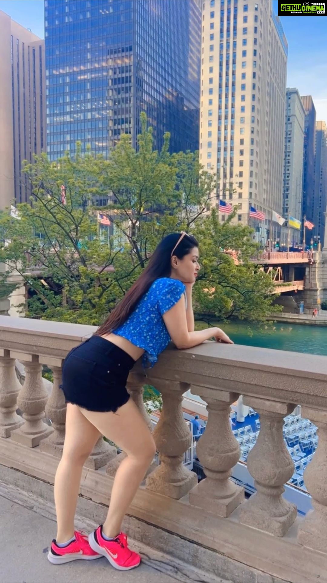 Mannara Instagram - Summer Blues π§’πΆππ