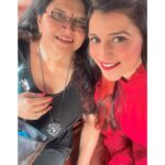Mannara Instagram - Meeting mommy after 4 months @kaminichoprahanda #conversations #laughter #travelupdate #daywellspent❤️ #indialove #delhilife