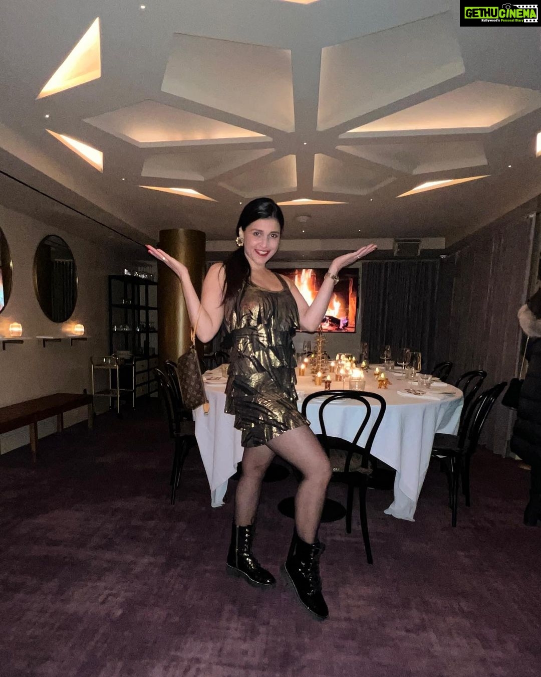Mannara Instagram - So proud of my sister…introducing Indian food experience to New Yorkers. Sona!!! @sonanewyork SONA
