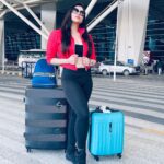 Mannara Instagram - Travel on the cards #flyingtoNYagain