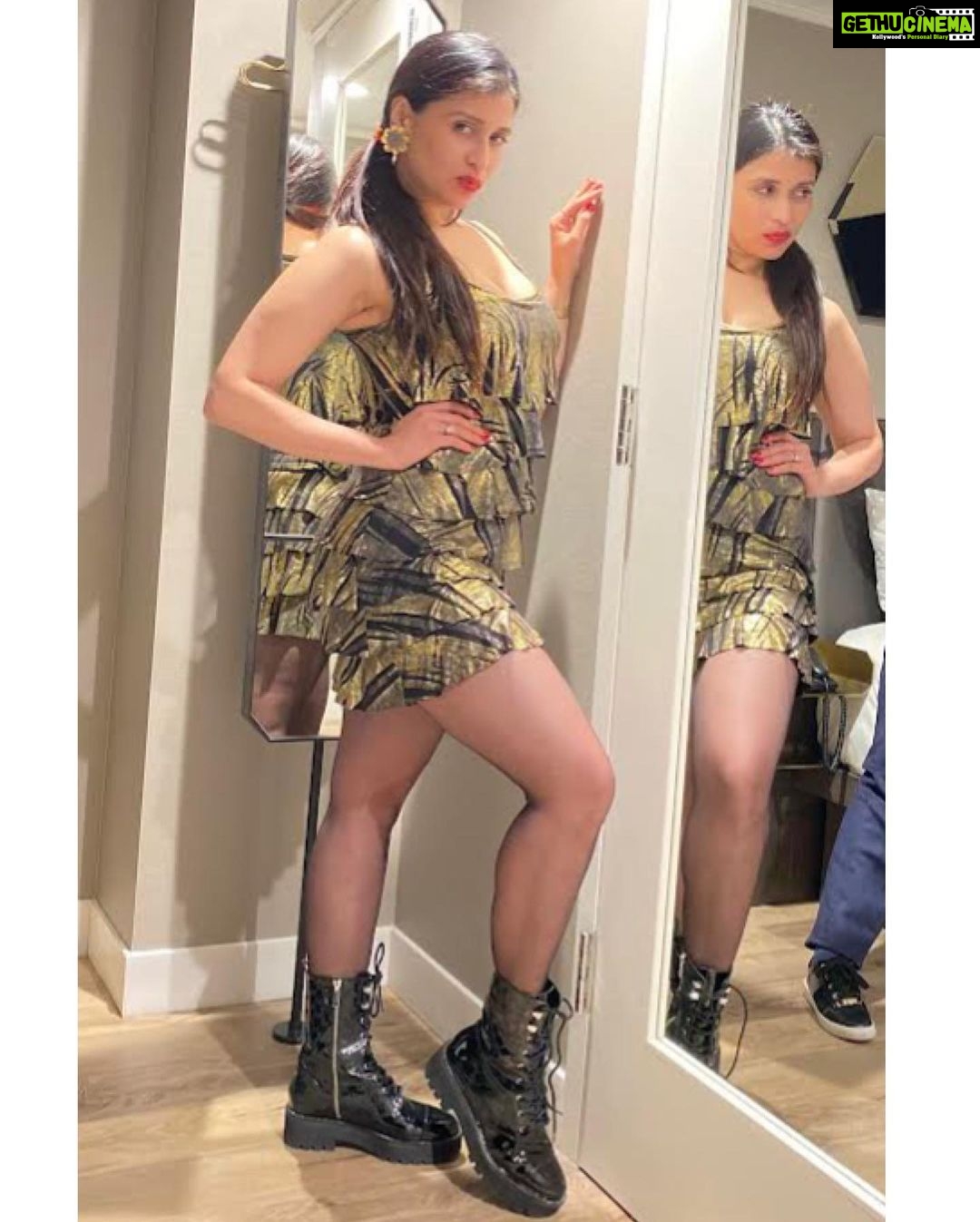 Mannara Instagram - The trip wouldn’t be complete without a visit to #sona . All dressed up to dine at @sonanewyork Wearing :- Dress- @michaelkors Boots - @michaelkors Clutch - @louisvuitton Watch - @coach Styled by @vimlaakhouri Clicked by @drmadhuakhourichopra SONA