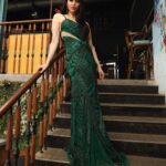 Mannara Instagram - Chic happens!! 🌟 🌟 🌟 Styled by @rimadidthat Gown @majesticbyjapnah Earrings @goldenbyree Photography @anujmalkanphotography Muah @_makeover_by_sana_ @ms_renu__6_ Location @1522inmumbai