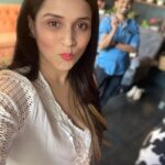 Mannara Instagram - When I play a role of a social media manager for @drmadhuakhourichopra ☺️😋 @perfectwomanmagazineofficial