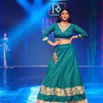 Mannara Instagram - Break the trend and embrace tradition with Khadi! This handwoven fabric, not only has a rich history but also supports sustainable fashion. Walking the ramp for @khadiindia.gov.in wearing @rosyahluwalia at @indiadesignershow Jewels by @bmbjewelsofficial @aajewels_official #ecofriendly #sustainablefashion #indianheritage #khadi #indianclothing #elegance #sustainable Delhi, India