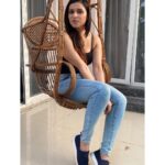 Mannara Instagram - Back to bay 🧡
