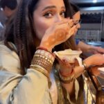 Mansi Srivastava Instagram – Golgappe ki bheed mein dekha hoga bas 😂😂😂😂