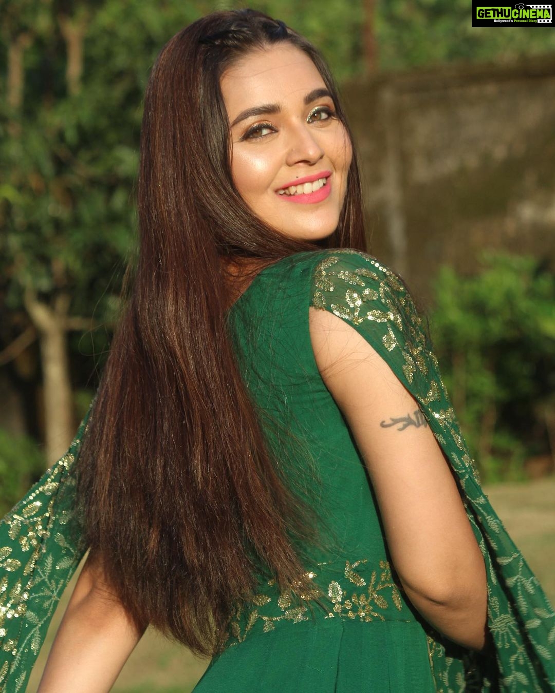 Mansi Srivastava - 26.5K Likes - Most Liked Instagram Photos