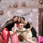 Mansi Srivastava Instagram – Happy Birthday to my Colorful, Whacky but equally loving dost 😘 @dearmansi I love you, you beautiful soul. 
Thank you for always keeping me motivated in life. My cheerleader, my friend and my chosen sister 🤍

You are my kind of crazy and that is what life is really about! I hope that your birthday is as much fun as you are, but that sets a very high standard. 

#birthdayreel #mansisrivastava #ishqbaaz #shrenuparikh #ishqbaazforever Mumbai – मुंबई