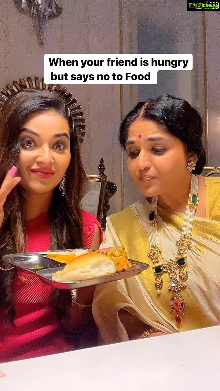 Mansi Srivastava Instagram - Tag a Hungry friend ðĪŠ . . . Hungry together with @indirakrishna101 ð
ð