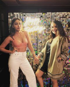 Mansi Srivastava Instagram - Happiest birthday to this Rockstar Superstar @officialsurbhic 💖💖💖
Who is the Jaan of our group 😇 May u be blessed with everything u desire 😍 love u 3000
