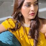 Mansi Srivastava Instagram - #dimpydalmiya’s reaction when she accidentally enters Saavi’s house 😝😝😝🤪😝 #iykyk Styled by @shitalpatelsp @josh.punjabi @officialjoshapp