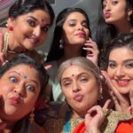 Mansi Srivastava Instagram - Thumka lagaike we’ll rock your world 💫❤️‍🔥 All Desi Girls ✨ @somarathodofficial @chhaya_vora @indirakrishna101 @dearmansi @snehadchauhan1702 @aayushreesangle_ #desigirl #reels #saavikisavaari #colorstv #reels #réel #reelkarofeelkaro #reelinstagram #reelitfeelit #explore #explorepage #trendingreels #trending Styled by @shitalpatelsp ✨