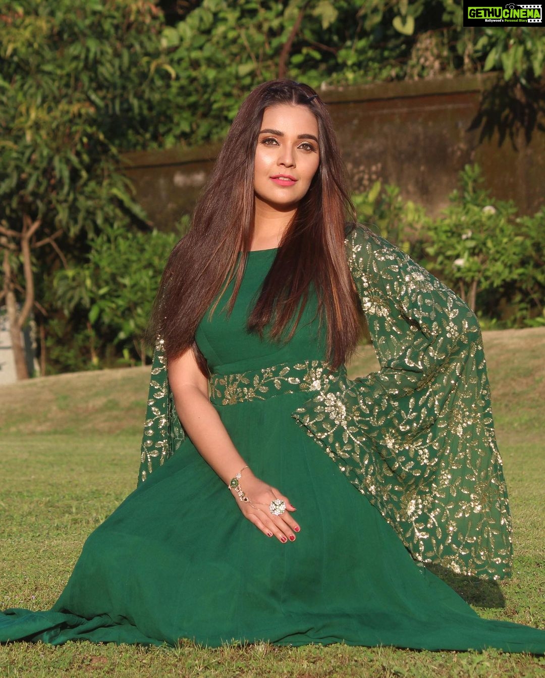 Mansi Srivastava - 26.5K Likes - Most Liked Instagram Photos