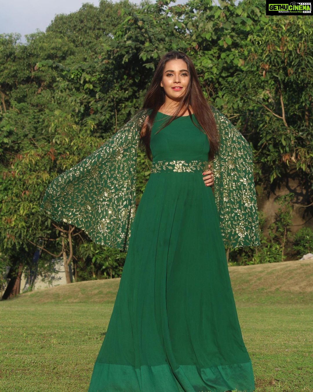 Mansi Srivastava - 26.5K Likes - Most Liked Instagram Photos