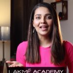 Mansi Srivastava Instagram – If you aim to become a superstar in the Beauty & Wellness industry, here I am bringing you the best opportunity to become one!
Admissions are open at Lakmé Academy powered by Aptech, an award-winning training institute for beauty & wellness which offers a wide range of job-oriented courses in cosmetology, hair, makeup, skin, nails and salon management. Set yourself for a successful career with a world-class curriculum, Lakmé-certified trainers and the perfect blend of practical & theoretical training in all aspects of beauty. Their centres are all over India so you can choose the location that’s most convenient to you. 

With Bollywood star Ananya Panday as their brand ambassador, @lakmeacademy_aptech is on a mission to shape beautiful futures in the beauty & wellness industry. You too can take your first step towards building a rewarding career right now! Prepare to work for the topmost salons, television & film industry, media companies and beauty & fashion brands. Aim for nothing less than a fabulous career path!

Use my coupon code MANSI20 to get 20% scholarship at your nearest Lakme academy centre. This offer is applicable only till 6th August,2022. Visit the link in my bio to check out Lakmé Academy’s website.

#LakmeAcademypoweredbyAptech #LakmeAcademy #BeautifyTheFuture #AdmissionsOpen #CareerTraining #BeautyTraining #BeautySchool #BeautyAcademy #BeautyTrainingAcademy #ad #paidpartnership