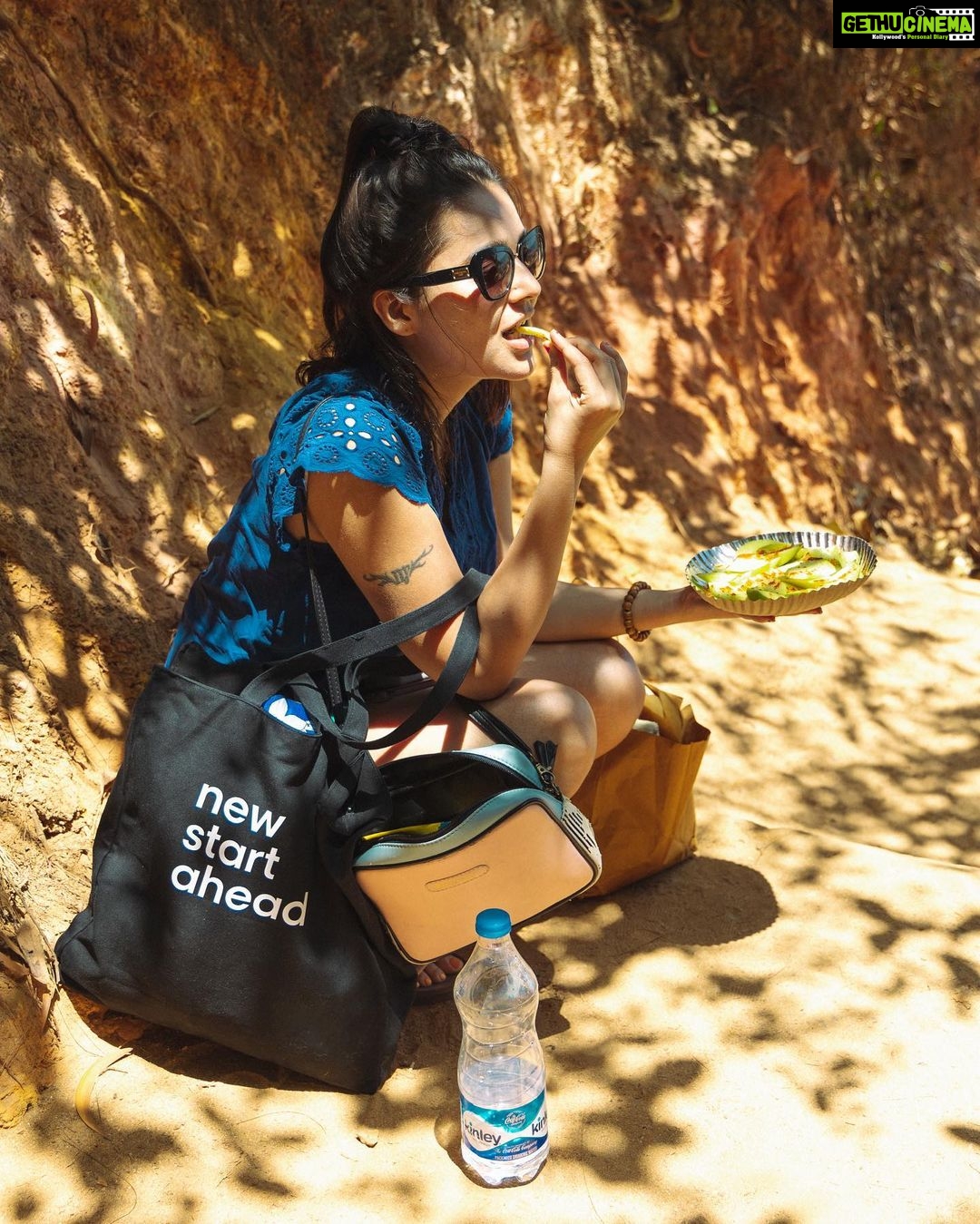 Mansi Srivastava Instagram - Summers 😎 Om Beach,Gokarna
