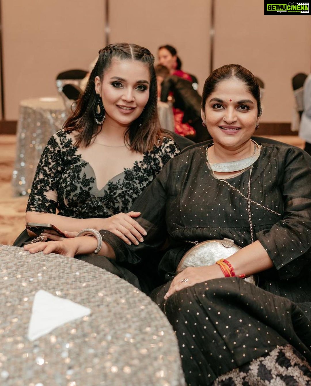 Mansi Srivastava - 43K Likes - Most Liked Instagram Photos
