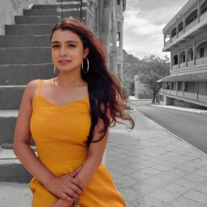Mayuri Deshmukh Instagram - One Sunny Afternoon🌞
Few Good pics🧡