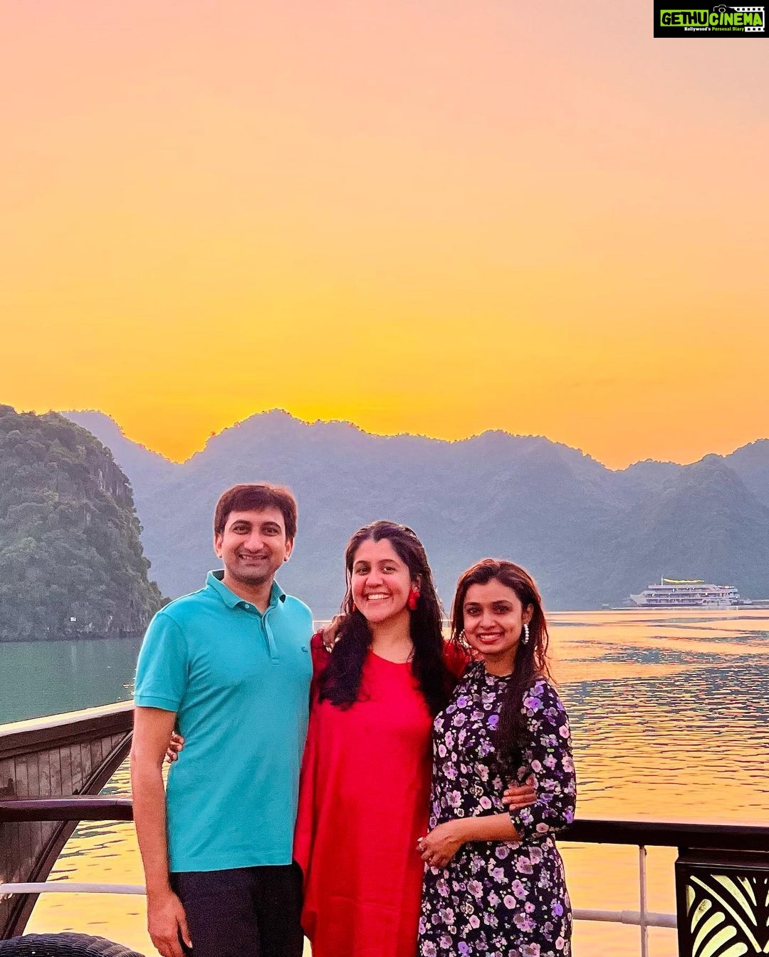 Mayuri Deshmukh Instagram - Appreciation post for the last beautiful 18 days!!🌸 @inscapedesigners : Thank you for creating and executing an incredible itinerary that gave us such varied and mind blowing experiences. Love you Phoever 😉😘😘😘 @equine.aviatrix : Yashu you were God sent for me filling in exactly where needed❤️🤗... You’ve earned a fan Captain 👩✈️ .. @chiragm2211 : My amazing Chiii, thank you for being the nicest guy on this planet…love you loads buffalo 🐃 🤗❤️ It was a much much needed rejuvenation and you all just made it special!! 🥂to the beautiful times together!!! Much love ❤️❤️❤️
