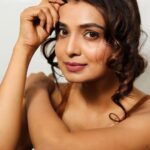 Mayuri Deshmukh Instagram - 🐾 📸 @__shivanisurve__ HMU @snehal_makeover