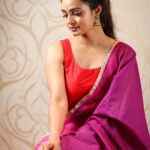 Mayuri Deshmukh Instagram - ❤️💜❤️ 👗@kautuka_couture 📸@__shivanisurve__ 💄@neetaamakeovers