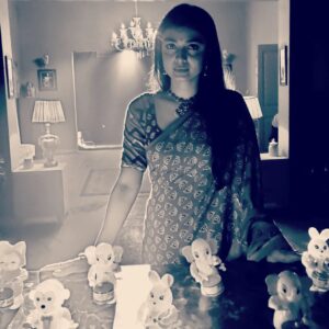 Mayuri Deshmukh Instagram - Dear Malini,
Thank you for choosing me to play YOU!!
Whether Sun or Storm or million retakes.... 
Between action and cut, loved playing you!!!

However convulsive the character graph got at times...
Between action and cut, loved playing you..

You made me leap out of my comfort zone,
Get my conviction roaring to things my mind couldn't fathom,
Hence between action and cut, loved playing you... 

You made the audience really love you  and really really hate you,
But between action and cut, I just loved playing you... 

You made me realise some part of audience does not differentiate between reel and real,
You taught me to forgive them for their irrelevant hatred and keep doing your job earnestly.. 
Oh Lady, between action and cut, loved playing you!!

Now time to say a final Goodbye,
I grew the most as an actor with you!! 
MY GIRL BETWEEN ACTION AND CUT I LOVED PLAYING YOU❤️❤️