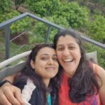 Mayuri Deshmukh Instagram - Happy Birthday my dearest Chait!! You definitely give the best and warmest hugs in the whole wide world and all my dog babies would agree❤️.. I simply simply adore you.. From deep talks to crass dancing we cover a wide range 😅... In your own subtle and sometimes not so subtle ways I know you've got my back.. As life progresses I treasure pure hearts like you even more... Big big big hug and love you loads @inscapedesigners ♥️♥️