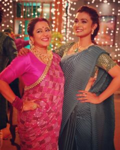 Mayuri Deshmukh Instagram - Happy birthday my dearest @ritucj 😘
 Looking back at how our journey started, almost a year back, I can't help but thank God for placing you so carefully in my life..
When I resumed work after a heavy emotional exhaustion, God knew exactly the friend I would need at work.. In no time you became a friend at play too, and the journey has consolidated into FOREVER..
We have witnessed a super tumultuous year, absorbed few shocks, been prey to some disappointing human behaviour, but we have come out gracious, TOGETHER..... I want to tell you Ritu that you are one of the most incredible woman and mother I know with an astute eye for all things beautiful... My Encyclopedia to Life and Mumbai.. Even though u tread beautifully between  family and self love, I still want to tell you that you are ENOUGH.. MORE THAN ENOUGH.. Those who understand you and love you are so privileged.. And I am happy to be One of Them... Wishing you love to the Moon and back 😘... Happiest birthday once again my darling ❤️
Tight hug,
Mayuri 🤗