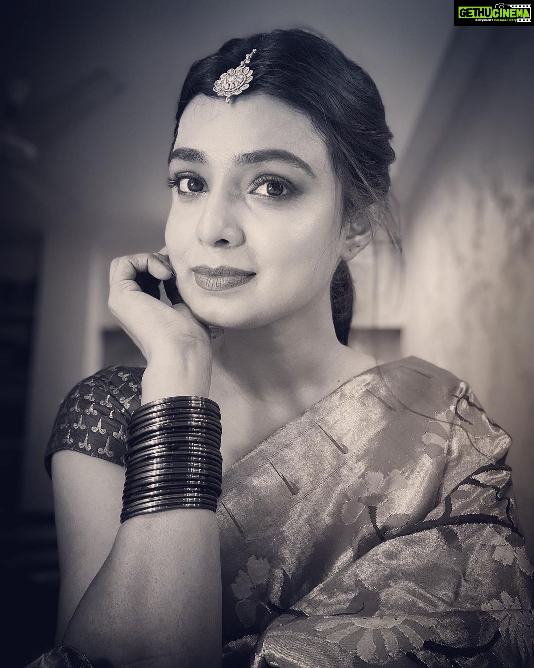 Mayuri Deshmukh Instagram - मकरसंक्रांतीच्या हार्दिक शुभेच्छा तिळगुळ घ्या गोड गोड बोला 🌸🌼