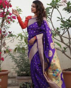 Mayuri Deshmukh Instagram - 💜💜💜
Saree @tanishqpaithani 
📸 @__shivanisurve__ 
HMU @snehal_makeover