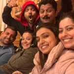 Mayuri Deshmukh Instagram - Ended 2022 with a Grateful Heart Magical skies My Sunshine souls And Beautiful memories !!!! HAPPY NEW YEAR ALL💜 Bombay Camping Company