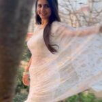 Megha Chakraborty Instagram - #selfobsessed ♥️ 🫣 VC : @iseeratkapoor #imlie #meghachakraborty #saree #reels #reelsinstagram #reelkarofeelkaro #lovemyself #smile #happy #look #srk #bollywood