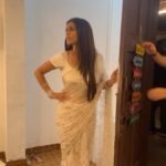 Megha Chakraborty Instagram - Following the trend 🤪🤪 #meghachakraborty #onsetfun #imlie #reels #reelsinstagram #reelkarofeelkaro #reelsvideo #funny #trendingreels
