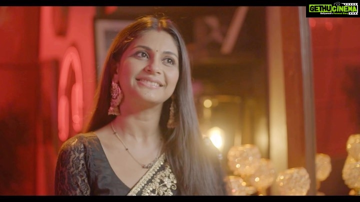 Megha Chakraborty Instagram - Pyaar mein jitne zaroori hain jazbaat, utna hi zaroori hai sammaan. Mere liye pyaar ka matlab yahi hai! Aapke liye pyaar kya hai? Mujhe comments mein bataaiye. @starplus #imlie #meghachakraborty #starplus #love #pyaar